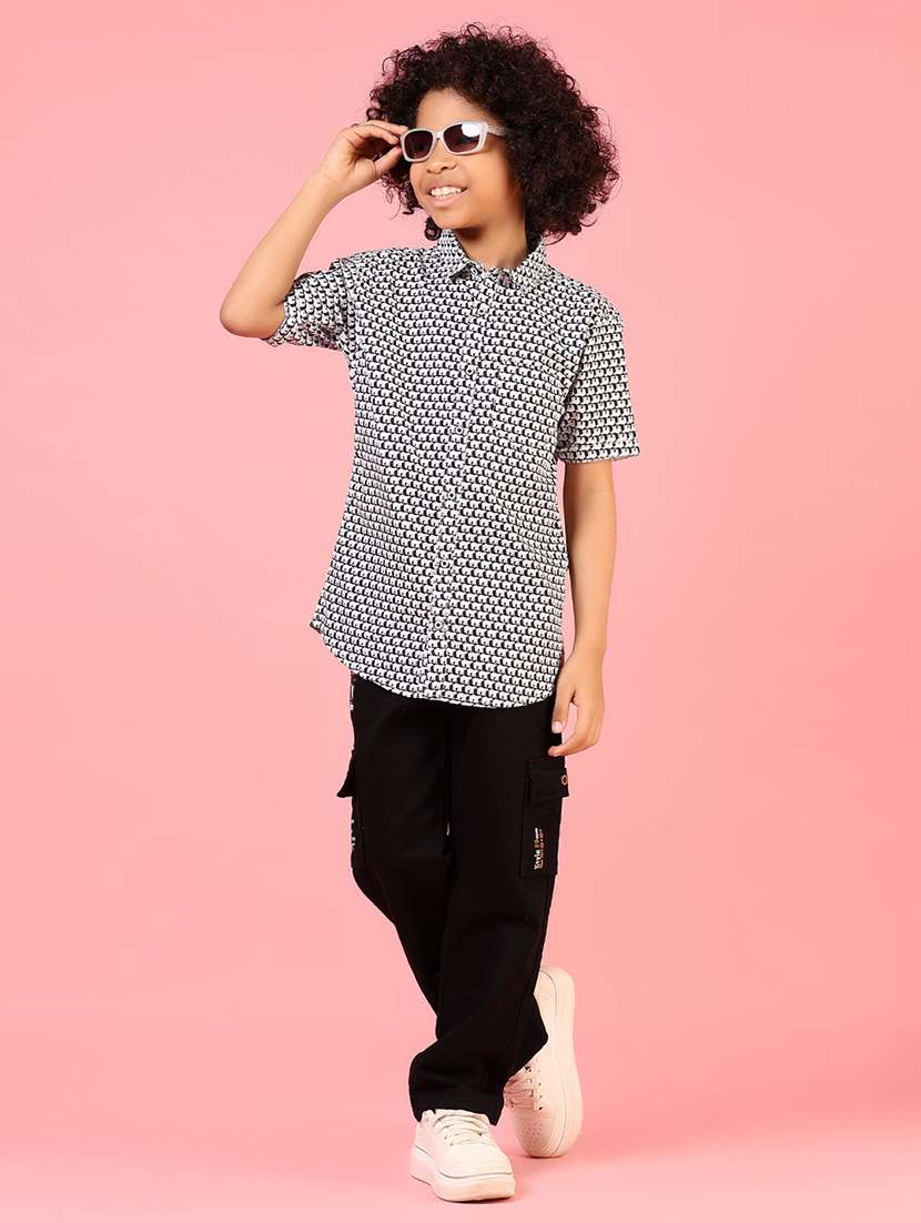 boys solid mid rise relaxed fit jean - 21730480 - Standard Image - 4