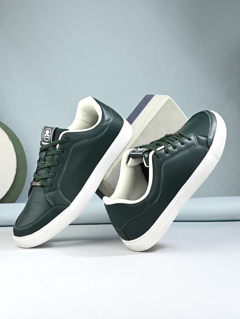men solid bottle green lace up sneaker