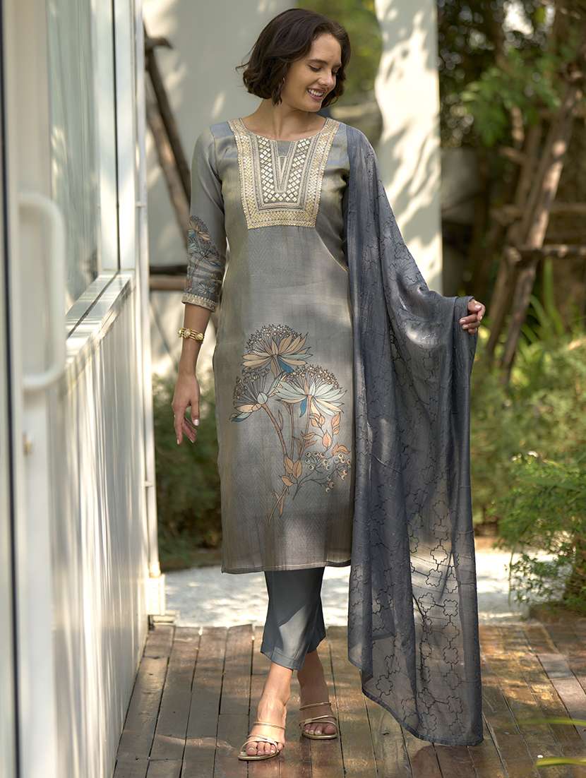 women three quarter sleeve kurta pant with dupatta set 