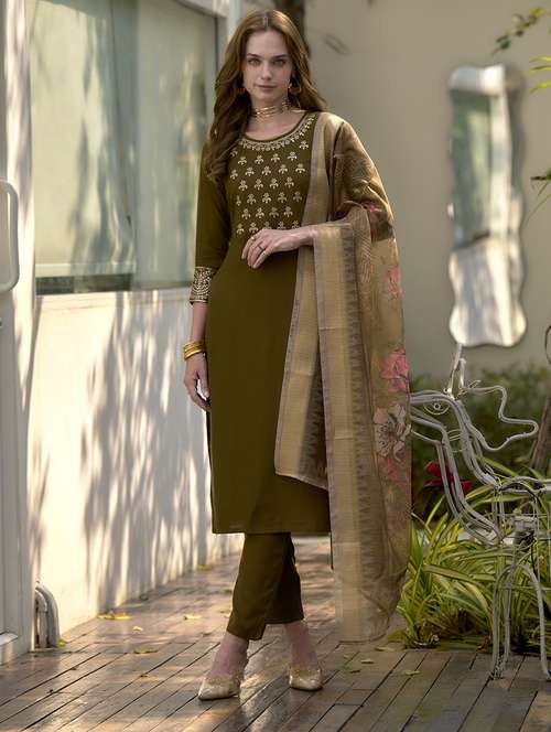 women three quarter sleeve kurta pant with dupatta set  - 21730743 -  Standard Image - 0