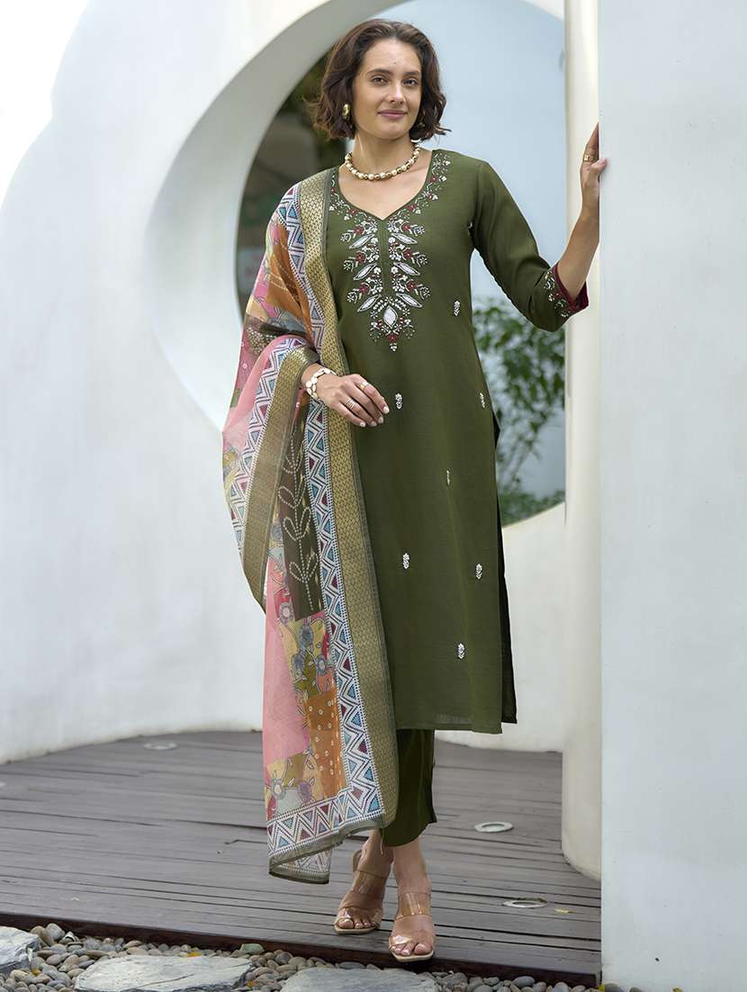 women three quarter sleeve kurta pant with dupatta set 