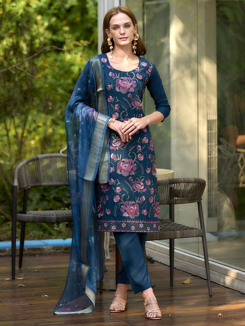 women embroidered kurta pant set with dupatta