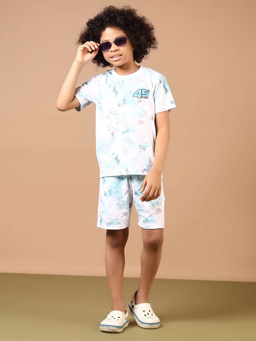 boys printed casual wear shorts set - 21730838 - Standard Image - 1