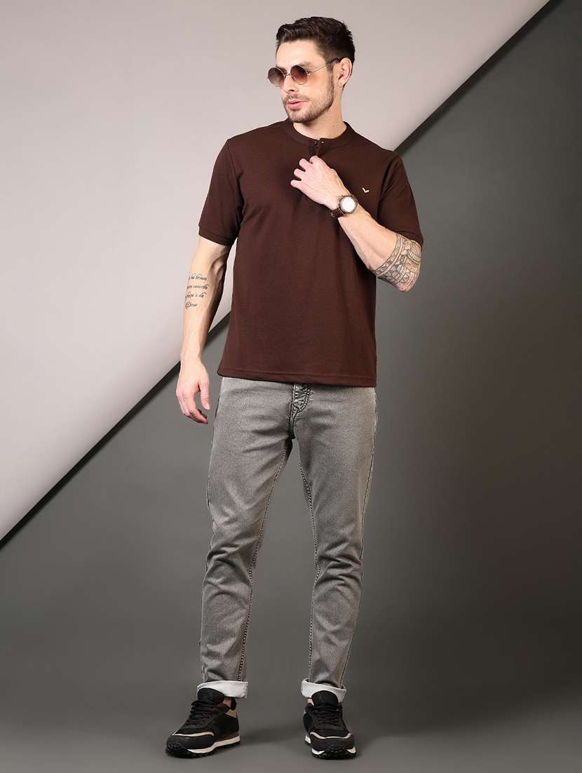 men washed mid rise jeans - 21731520 -  Standard Image - 4