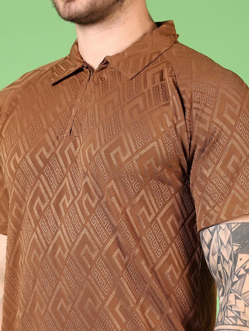 men self design short sleeve polo t-shirt - 21731543 - Standard Image - 4