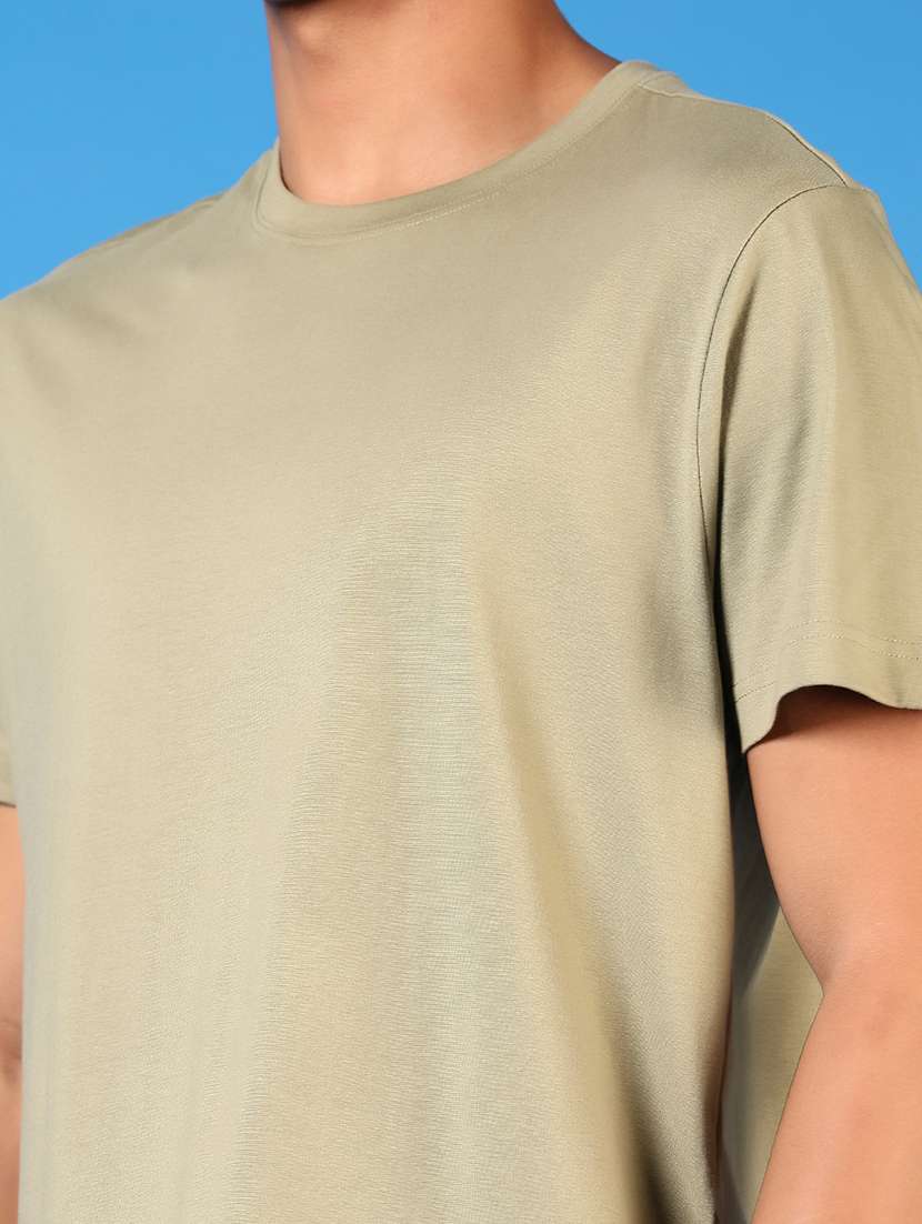 men short sleeves plain t-shirt - 21731554 -  Standard Image - 4