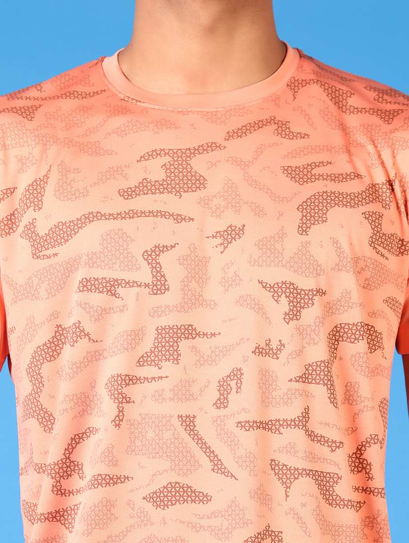 men short sleeves front print t-shirt - 21731569 - Standard Image - 4