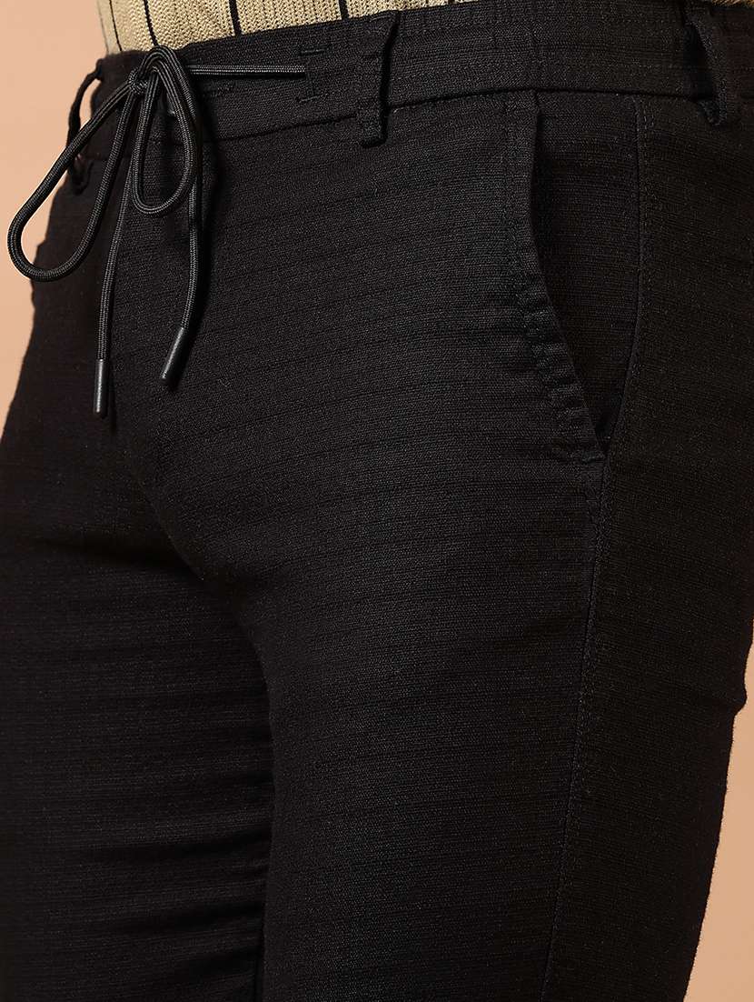 Men Solid Flat Front Casual Trouser
