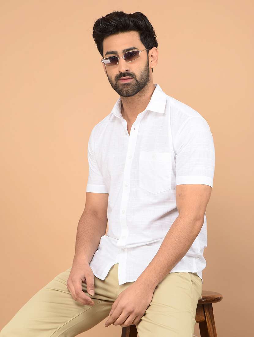 men short sleeves checkered casual shirt - 21732611 -  Standard Image - 1