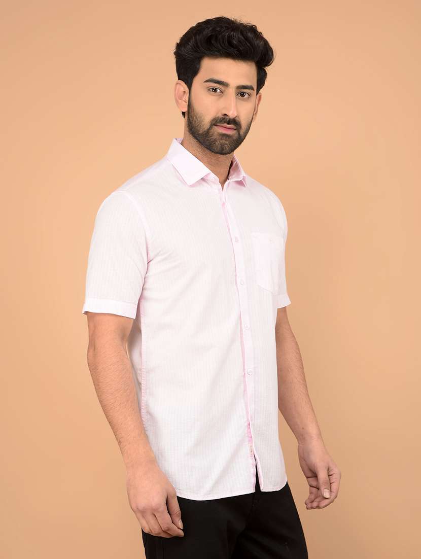 men short sleeves striped casual shirt - 21732618 -  Standard Image - 1