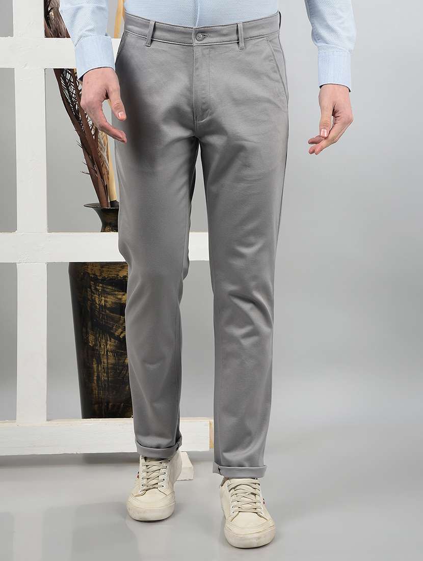 men mid rise solid chinos