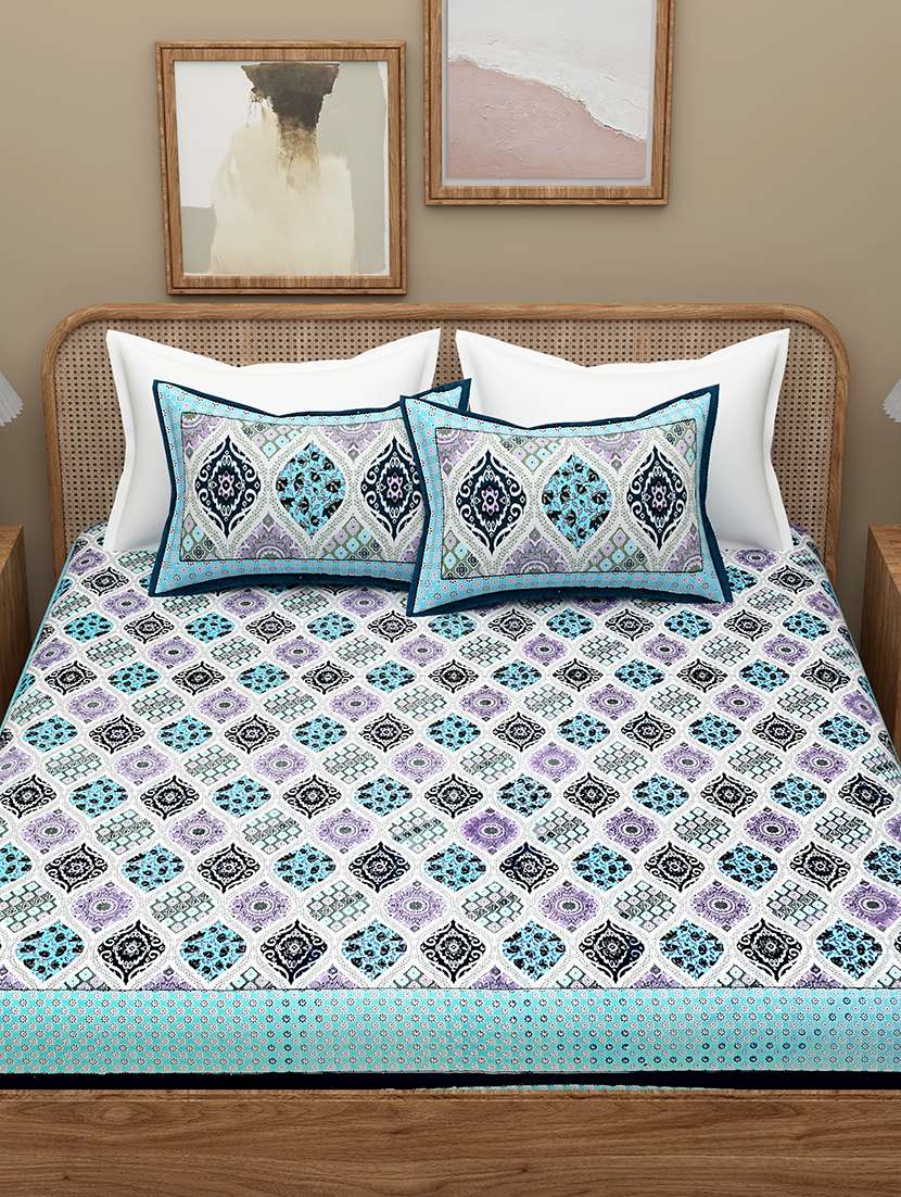 printed bedsheet with coordinated pillow covers 