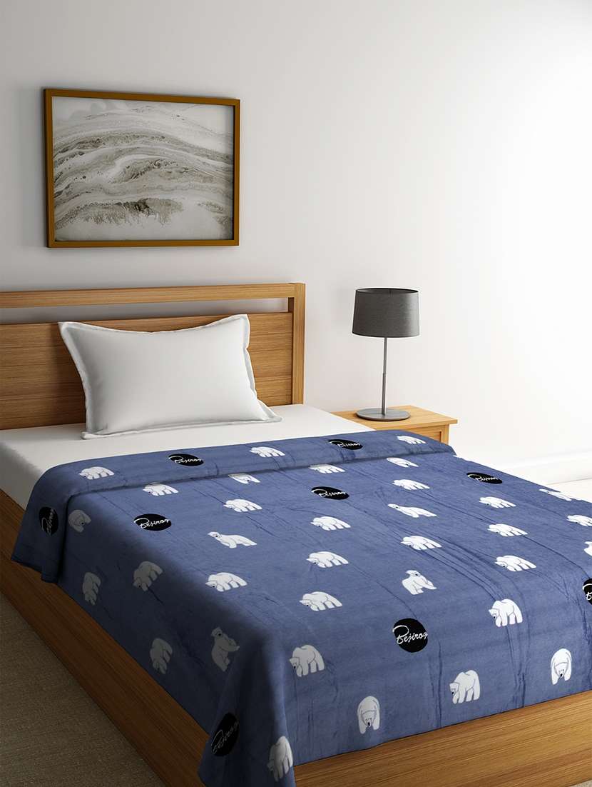  printed microfibre light weight blanket
