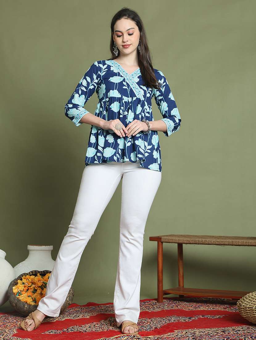 women three quarter sleeve a-line ethnic top - 21737411 -  Standard Image - 4