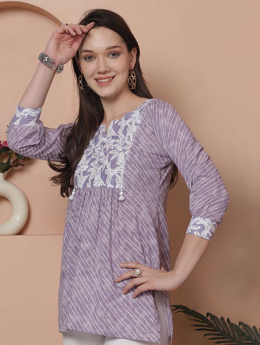 women three quarter sleeve a-line kurti - 21737425 - Zoom Image - 0