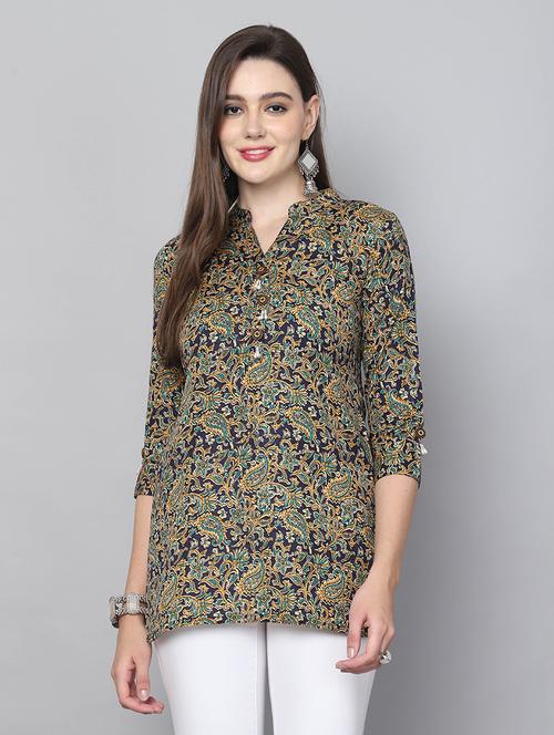 women printed three quarter sleeve straight kurti - 21737438 - Standard Image - 0
