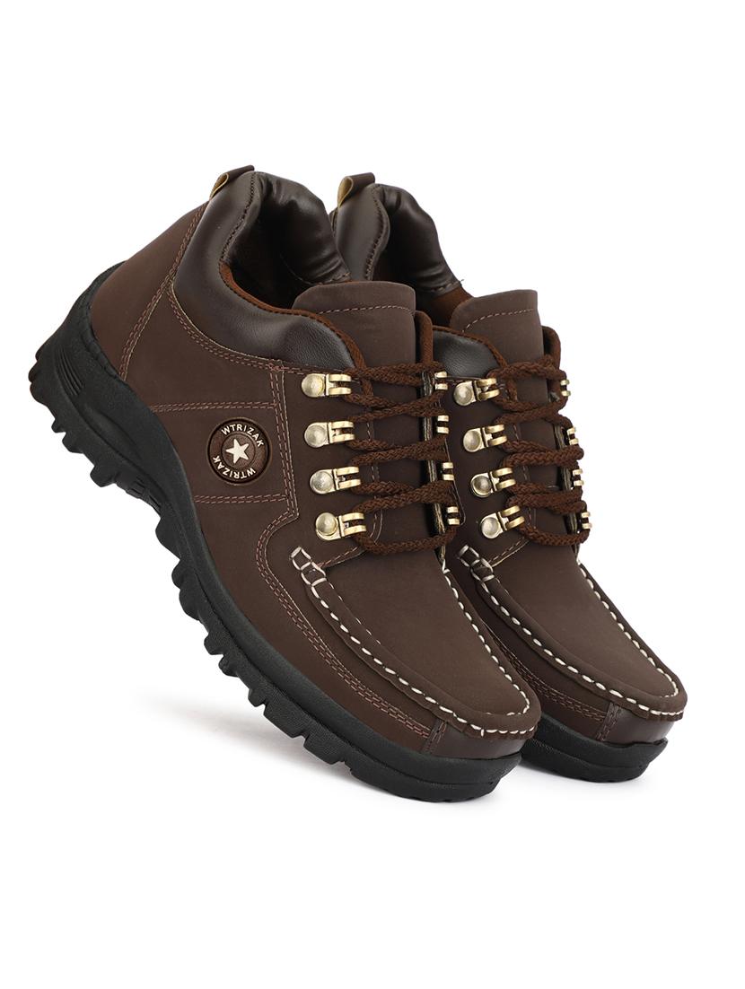men lace up hiking boots - 21737919 - Standard Image - 1