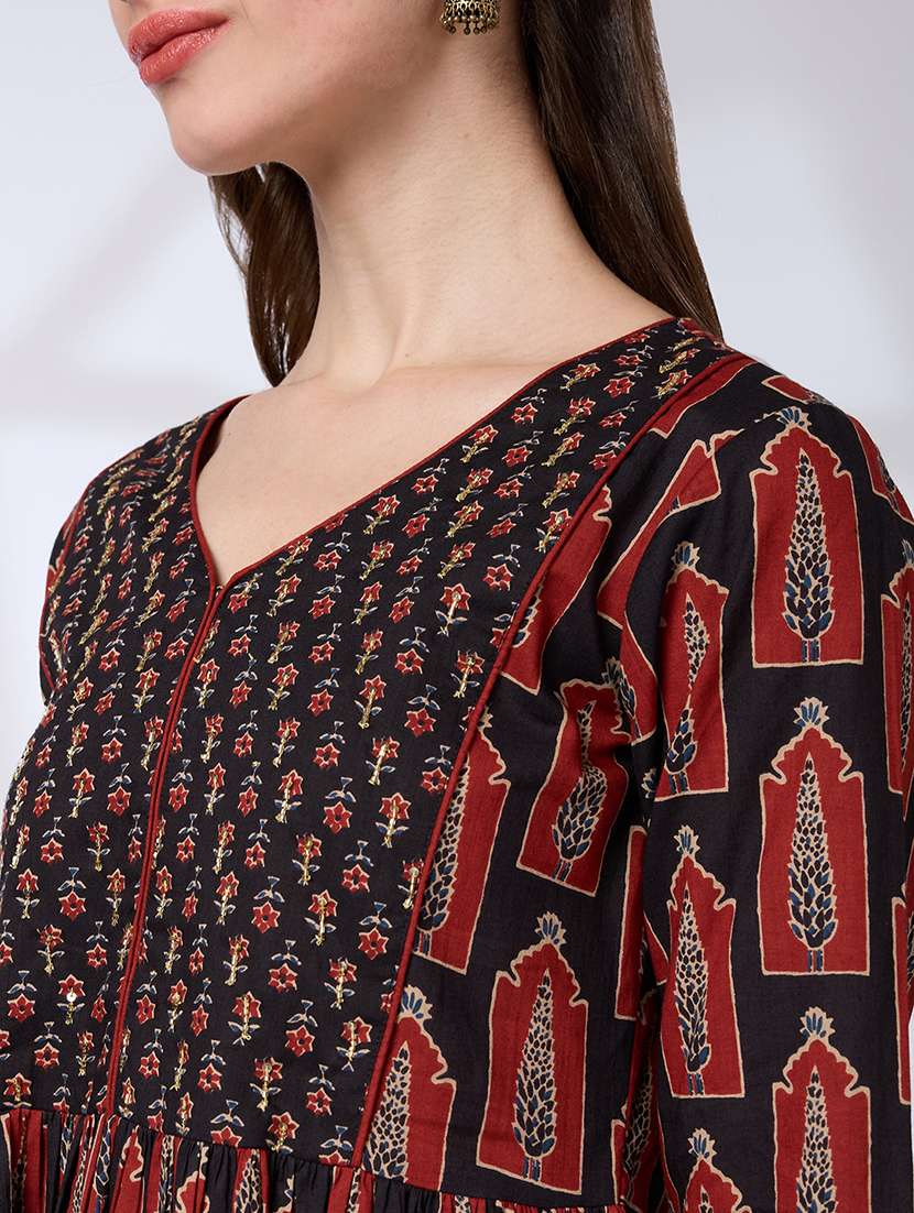 globus women black v-neck ethnic print sequinned pleated a-line kurta with pants & gotta lace dupatta workwear set - 21738573 -  Standard Image - 4