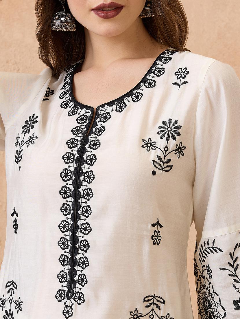 globus women off-white scalloped hem bell sleeves floral embroidered kurta & straight pant festive set - 21738587 - Standard Image - 4