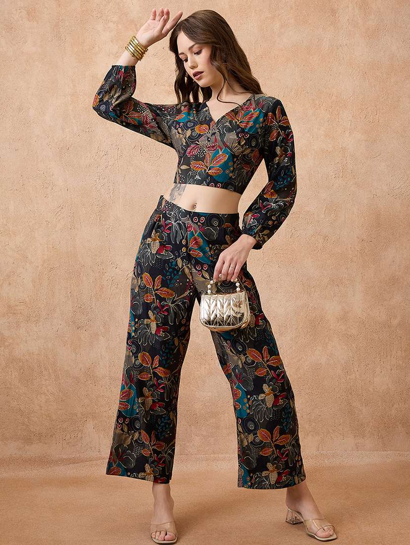 globus women black v-neck floral print crop top with wide leg pants fusion co-ord set