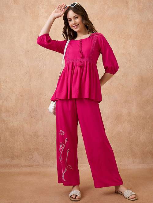 pink