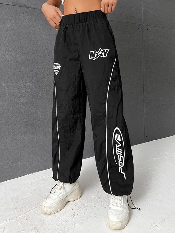 women printed mid rise track pant