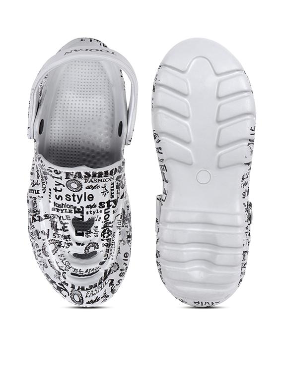 men printed ultra-comfort crocs - 21740272 - Standard Image - 4