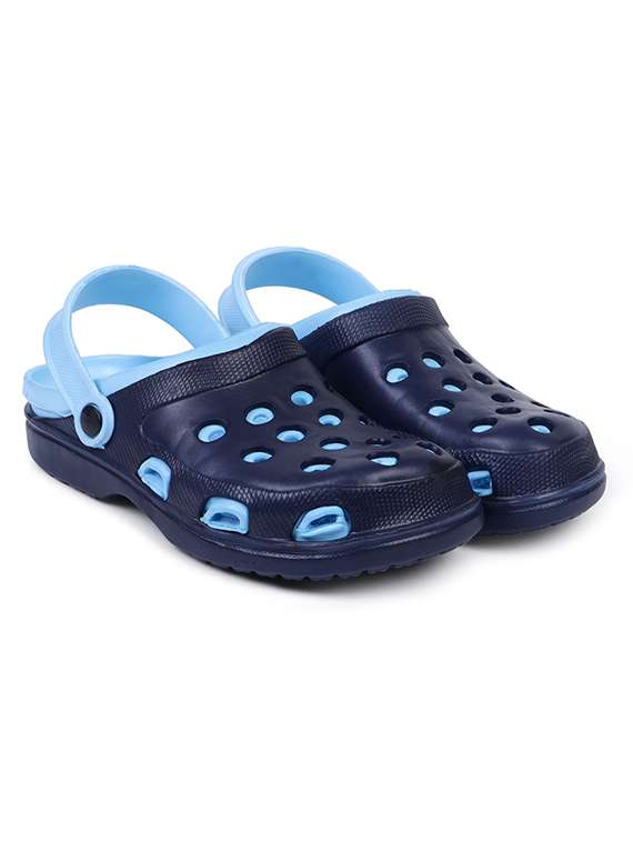 men solid ultra-comfort crocs - 21740290 -  Standard Image - 1