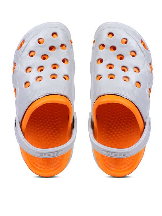 men solid ultra-comfort crocs - 21740291 -  Standard Image - 4