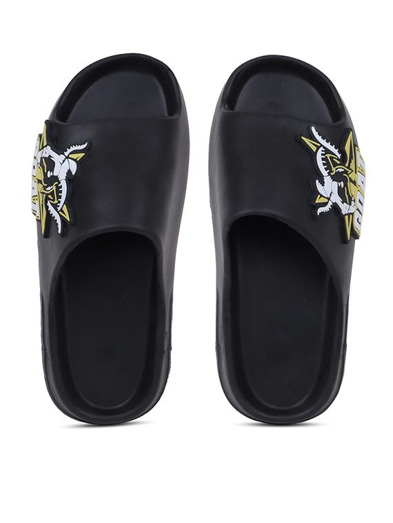 men printed slider flip flops - 21740300 - Standard Image - 4