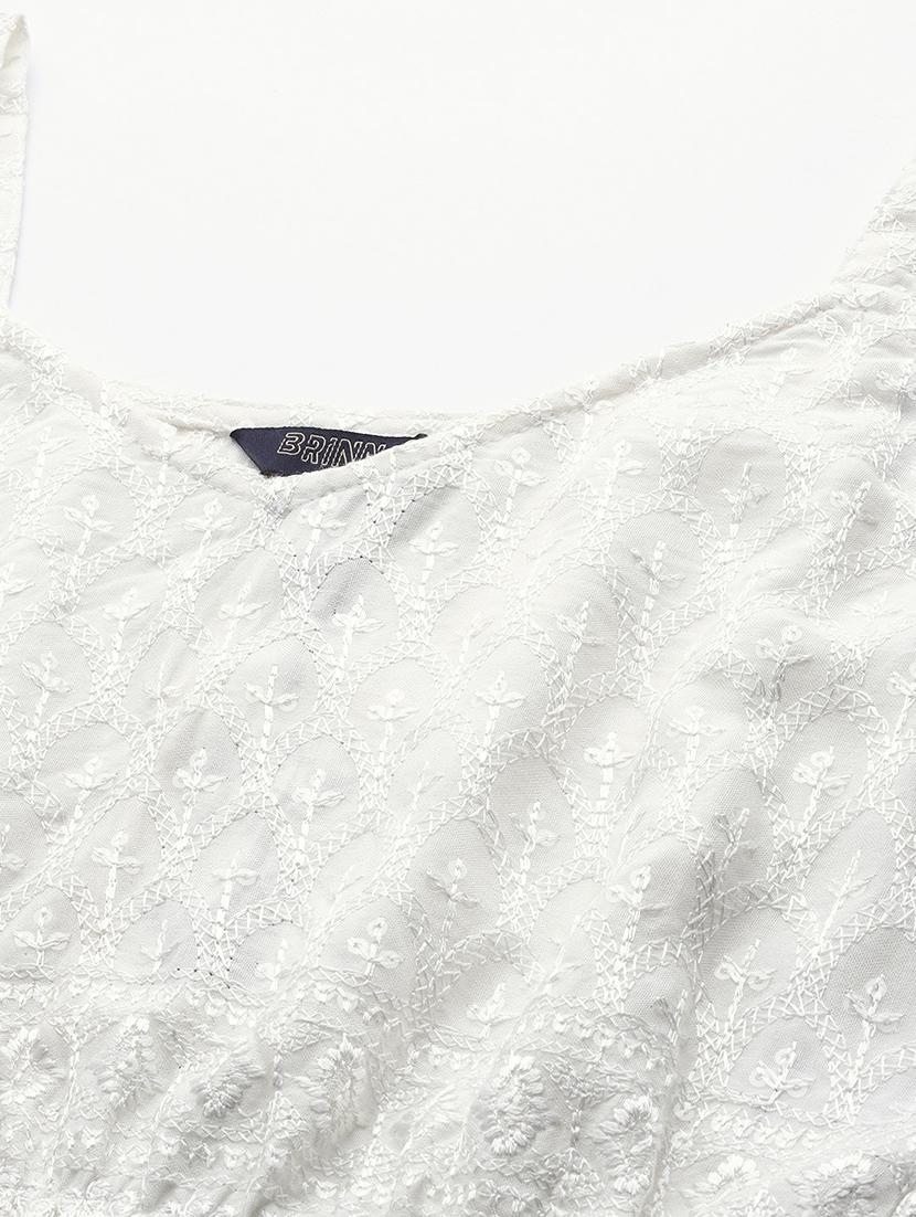 women embroidered sleeveless crop top - 21741177 - Standard Image - 4