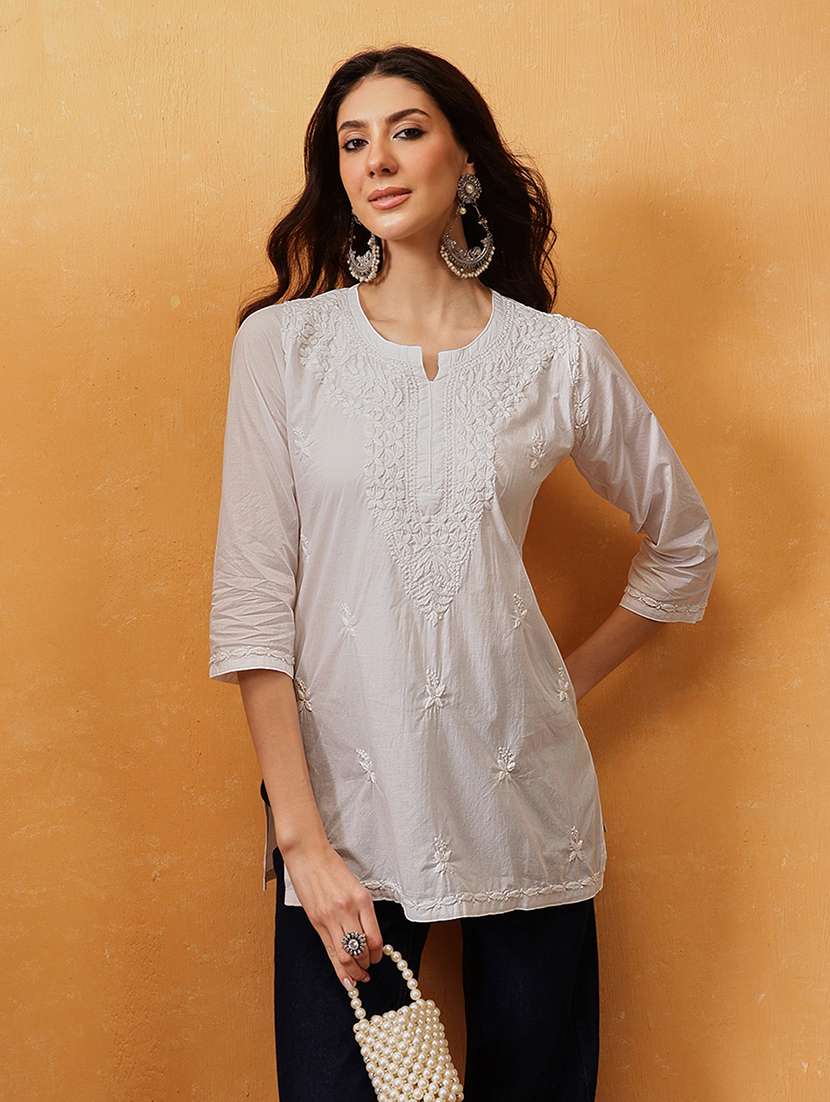 women three quarter sleeve straight chikankari kurti