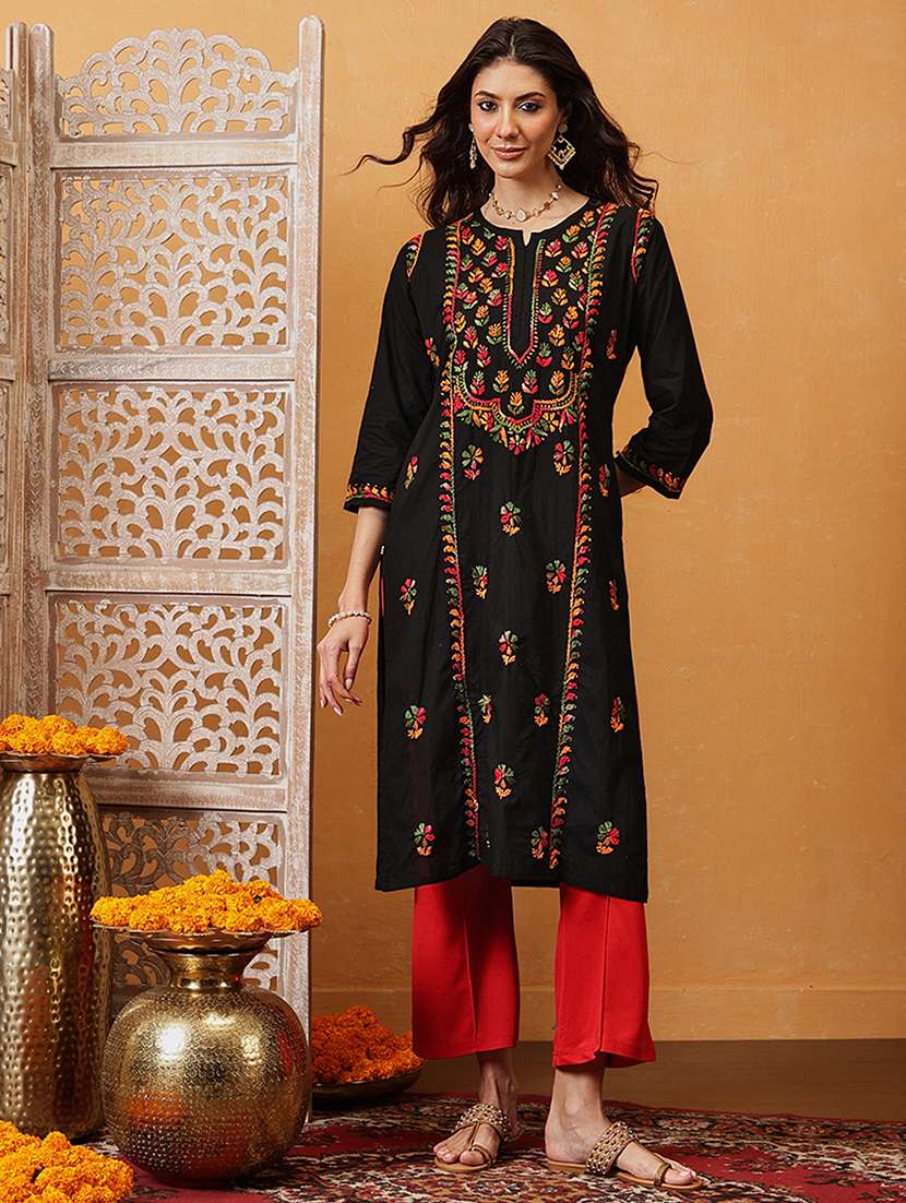 women three quarter sleeve chikankari straight kurta - 21742540 -  Zoom Image - 0