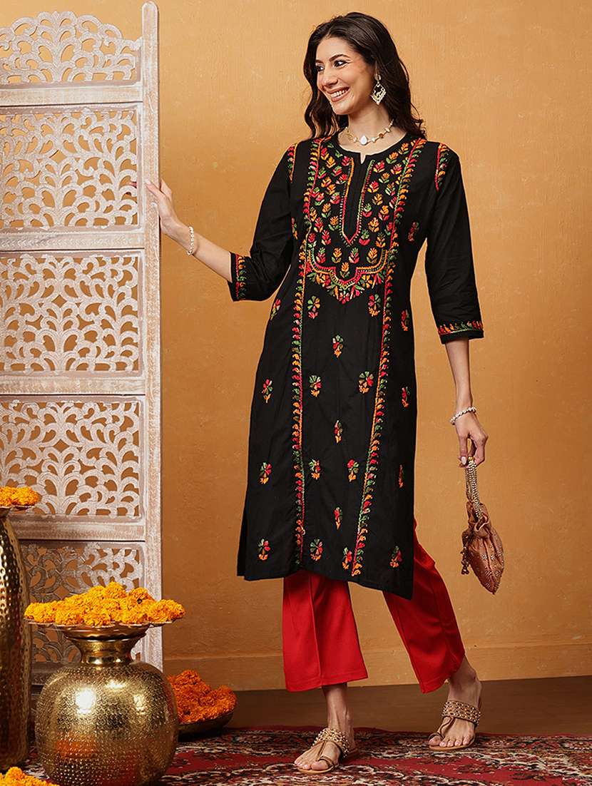 women three quarter sleeve chikankari straight kurta - 21742540 -  Standard Image - 4