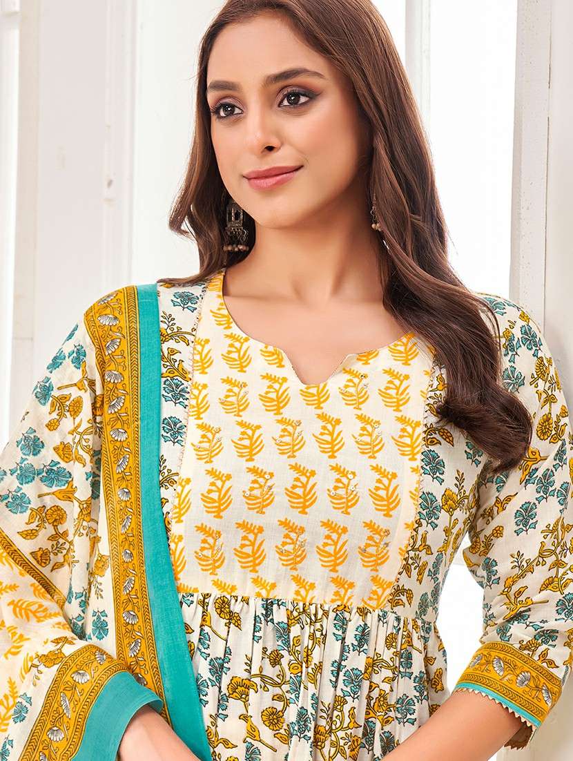 women printed kurta pant with dupatta set - 21742674 - Standard Image - 4
