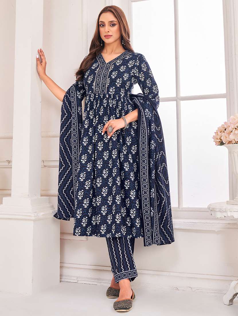 women printed kurta pant with dupatta set - 21742675 -  Standard Image - 1