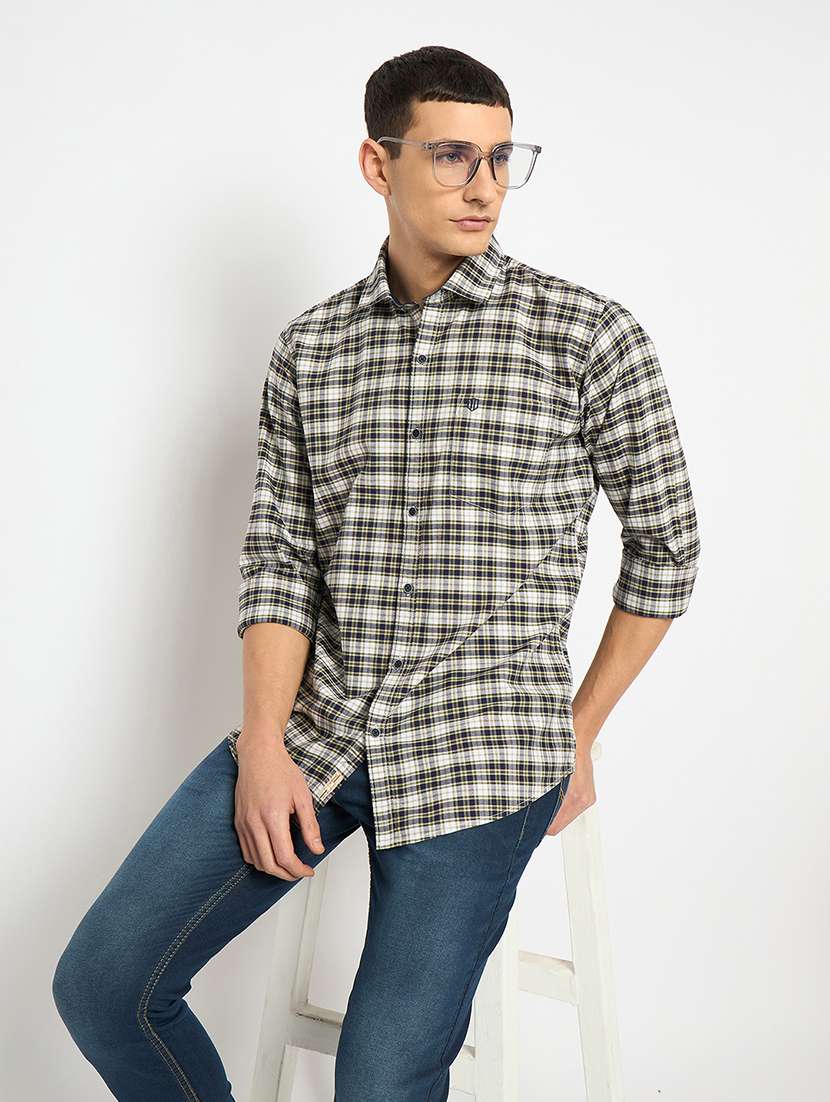 men long sleeves checkered casual shirt - 21743342 -  Standard Image - 4