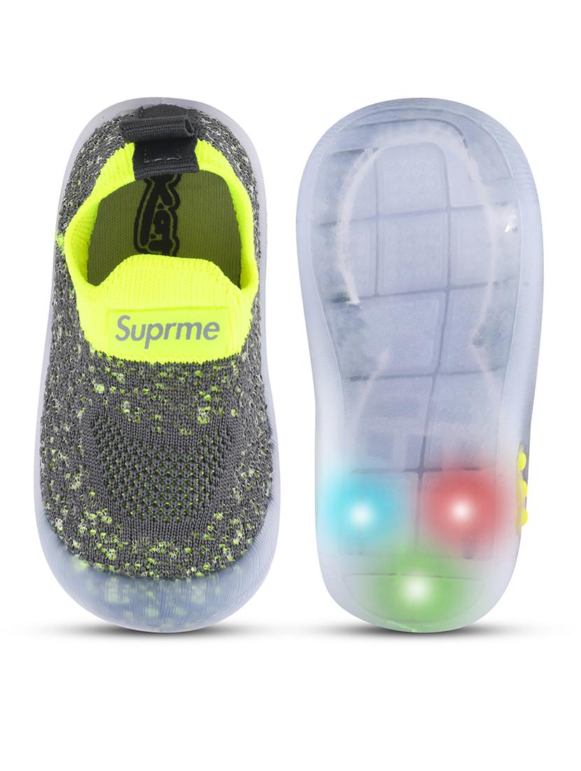unisex kids slip on sport shoes - 21743506 - Standard Image - 4