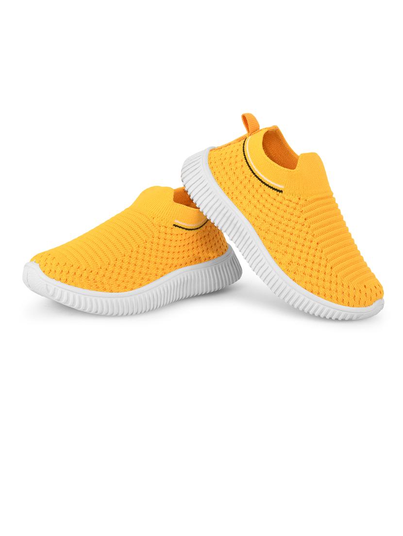 unisex kids slip on sport shoes - 21743525 - Standard Image - 1