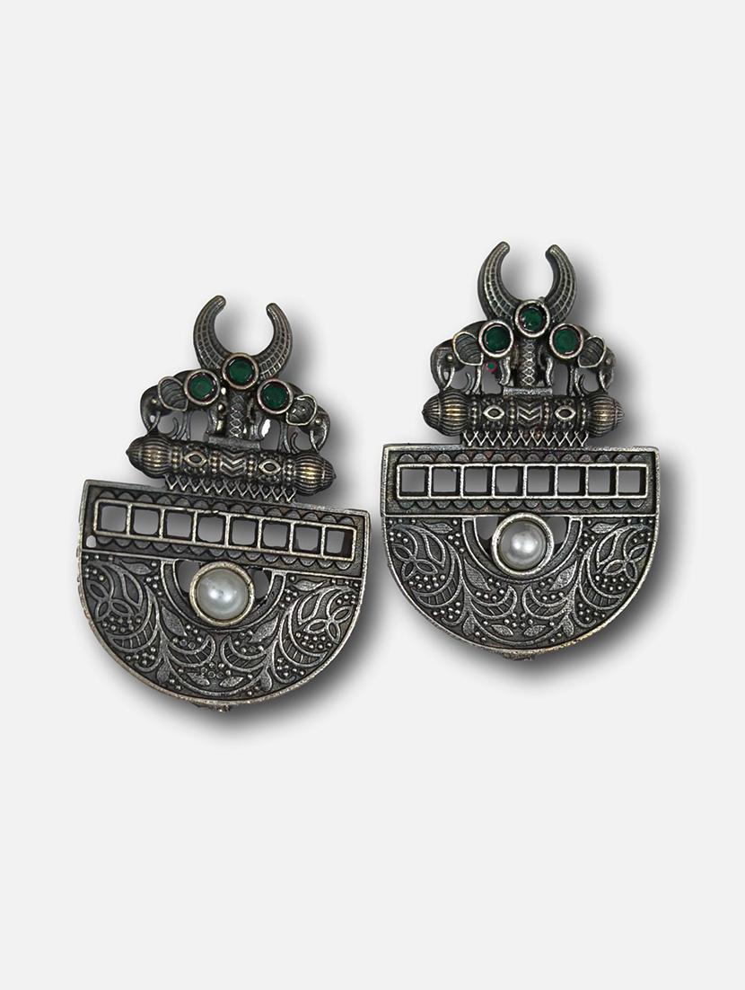 women silver brass studs earrings - 21743727 -  Standard Image - 1
