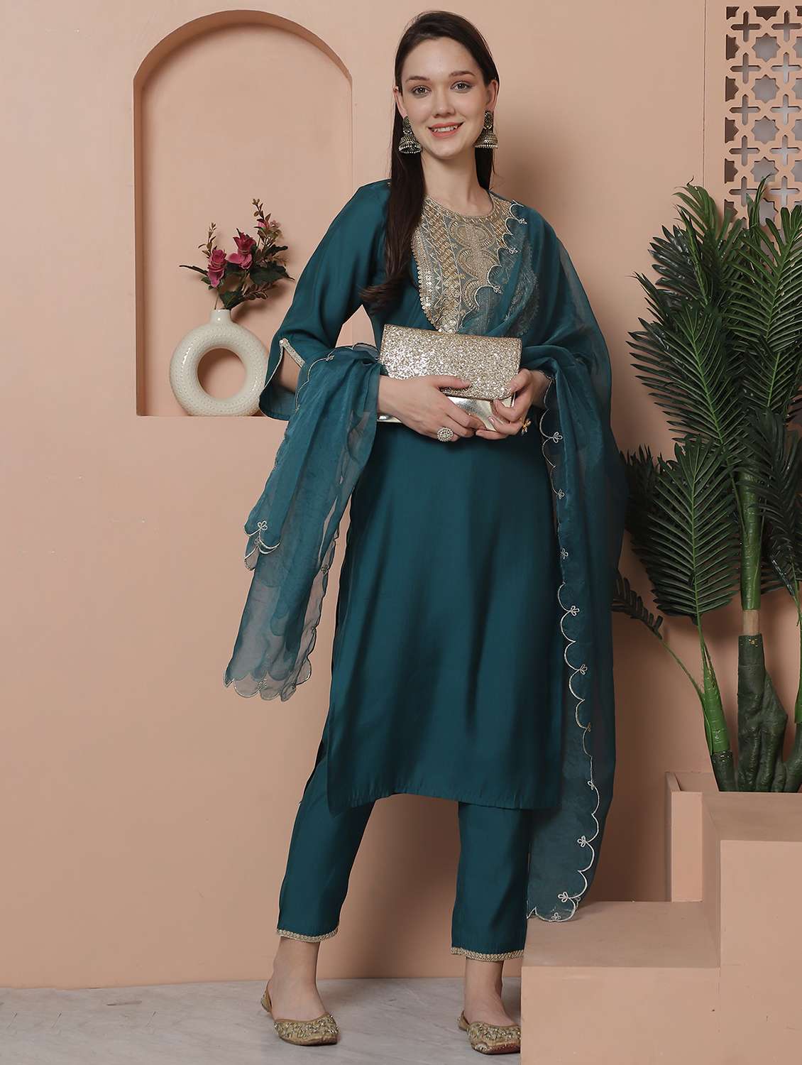 women three quarter sleeve kurta pant with dupatta set - 21743875 - Zoom Image - 0