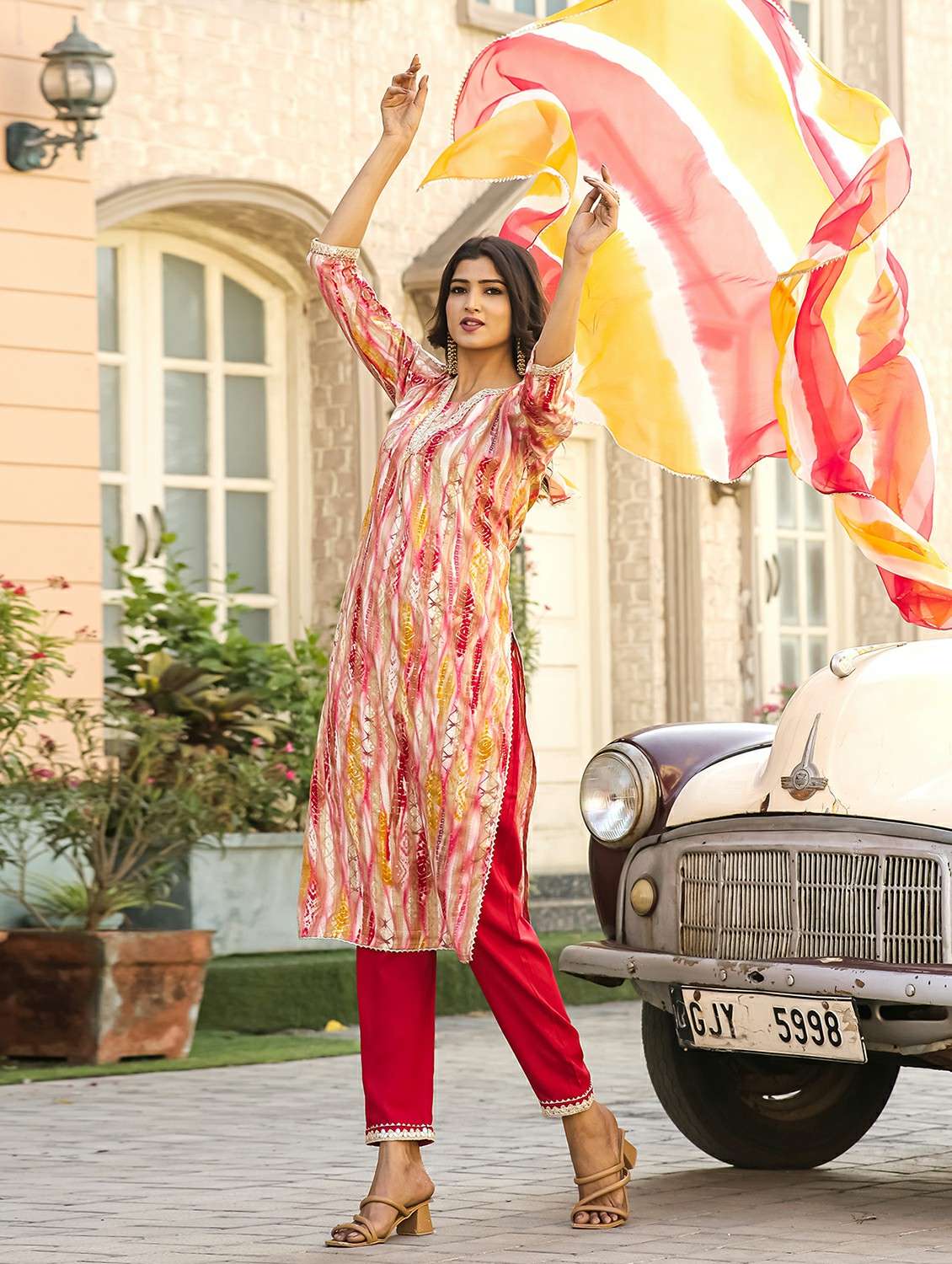 women three quarter sleeve kurta pant with dupatta set - 21743890 -  Standard Image - 1