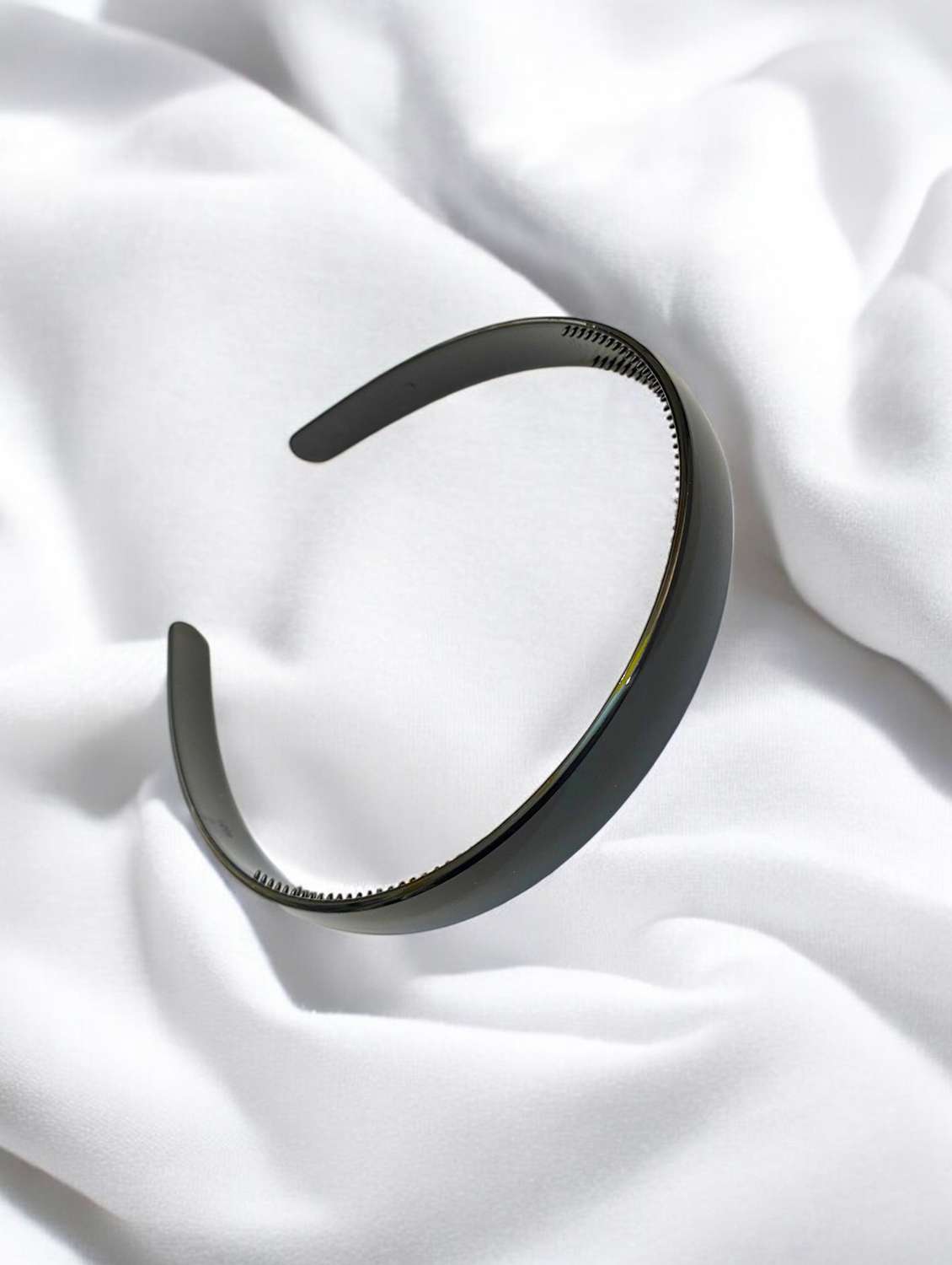 women solid plastic hairband combo - 21745407 -  Standard Image - 4