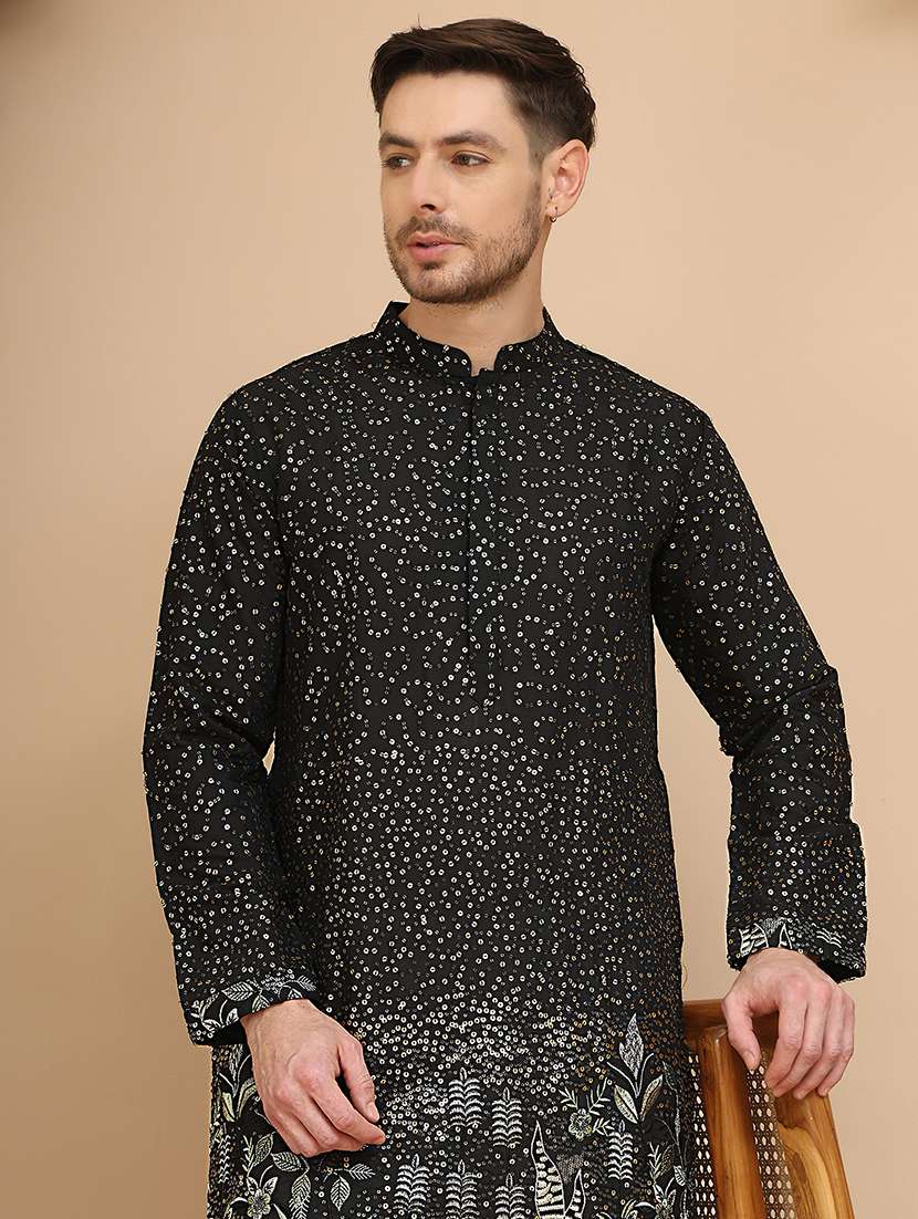 men embroidered mandarin neck long kurta - 21745601 -  Standard Image - 4