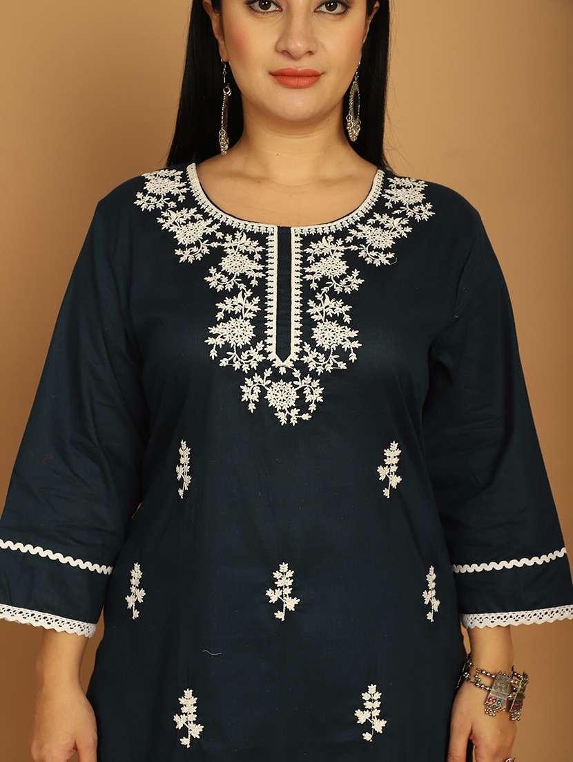 women embroidered kurta pant set with dupatta - 21745817 -  Standard Image - 4