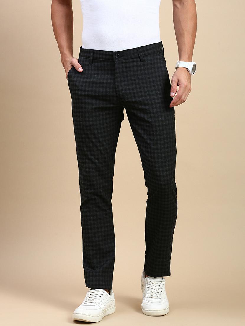 men mid rise checkered flat front casual trouser - 21746571 -  Zoom Image - 0
