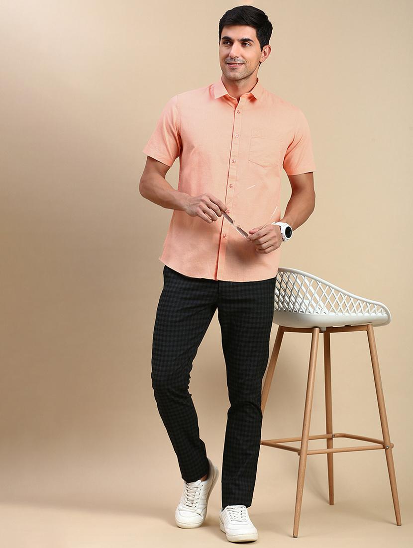 men mid rise checkered flat front casual trouser - 21746571 - Standard Image - 4