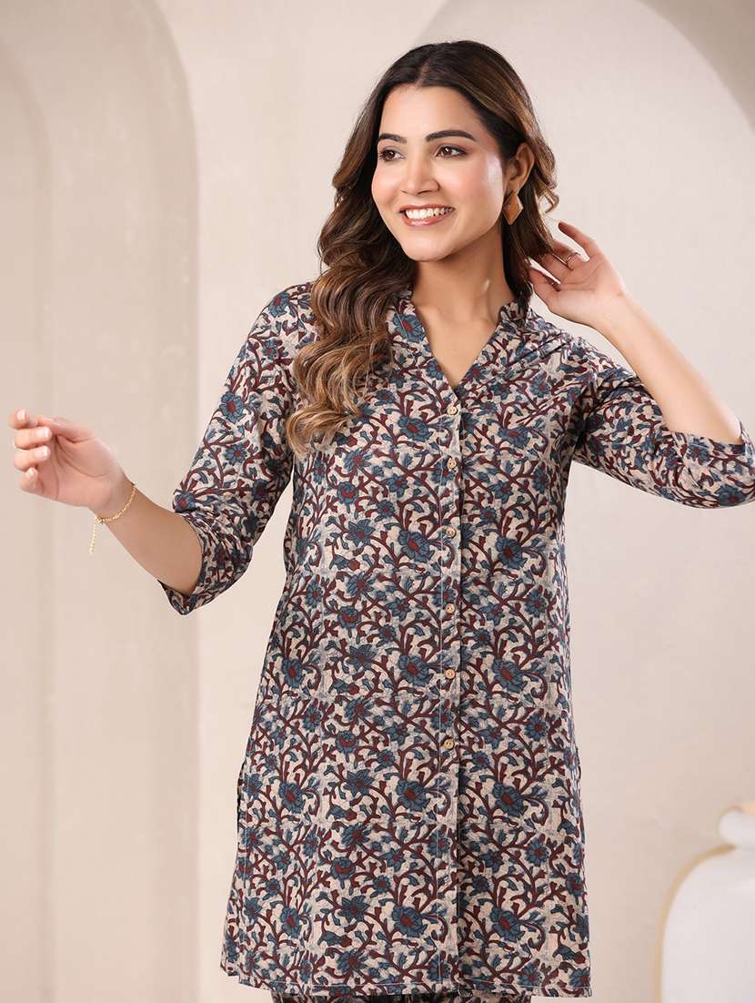 women printed kurta pant co-ord set - 21746634 -  Standard Image - 4