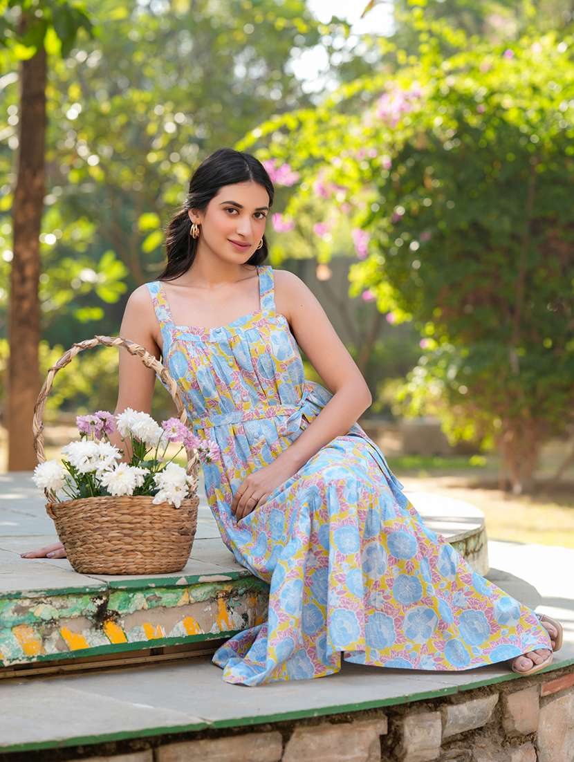 women floral printed tiered dress  - 21746660 -  Standard Image - 4