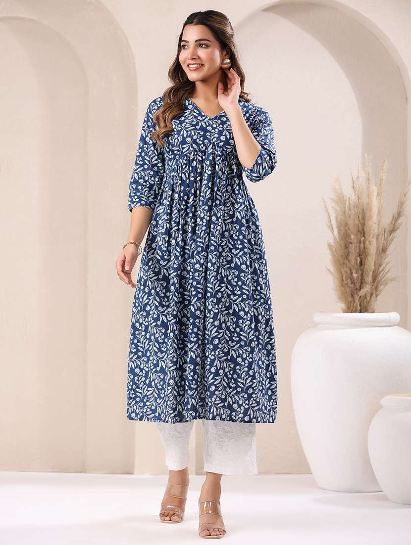 women printed v-neck a-line kurta
